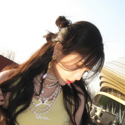 大老千与小妖精